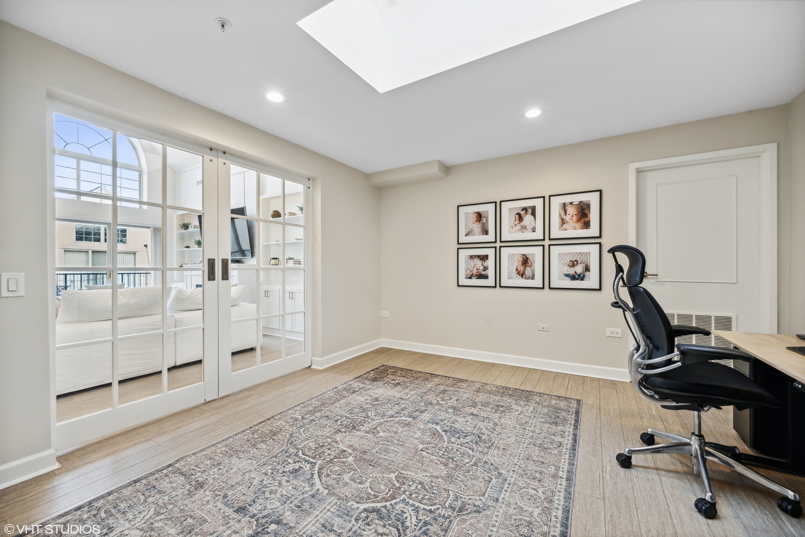 1800 Dewes Street Unit: 307