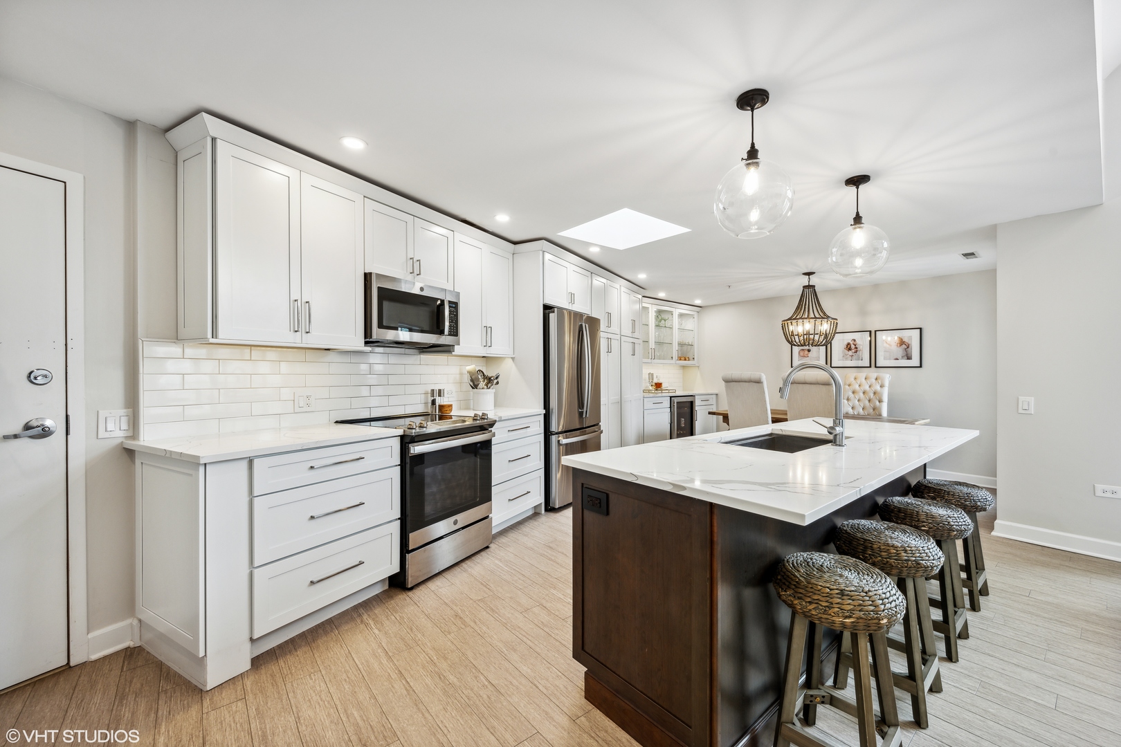 1800 Dewes Street Unit: 307