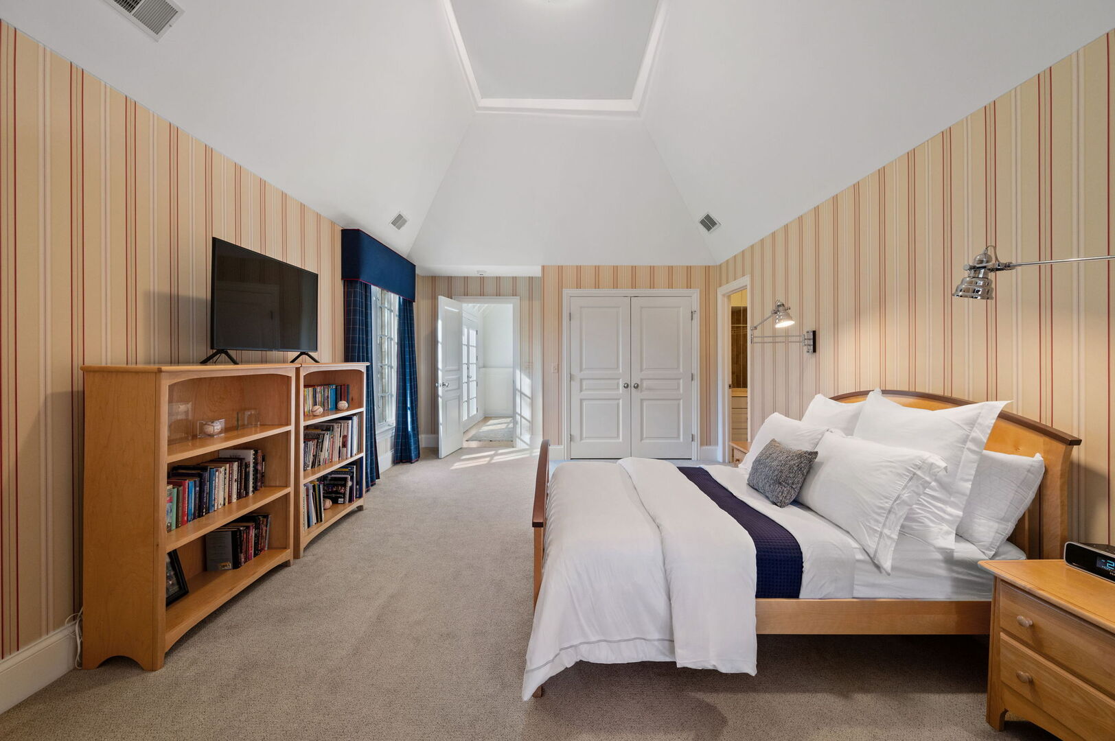 677 Greenleaf Avenue