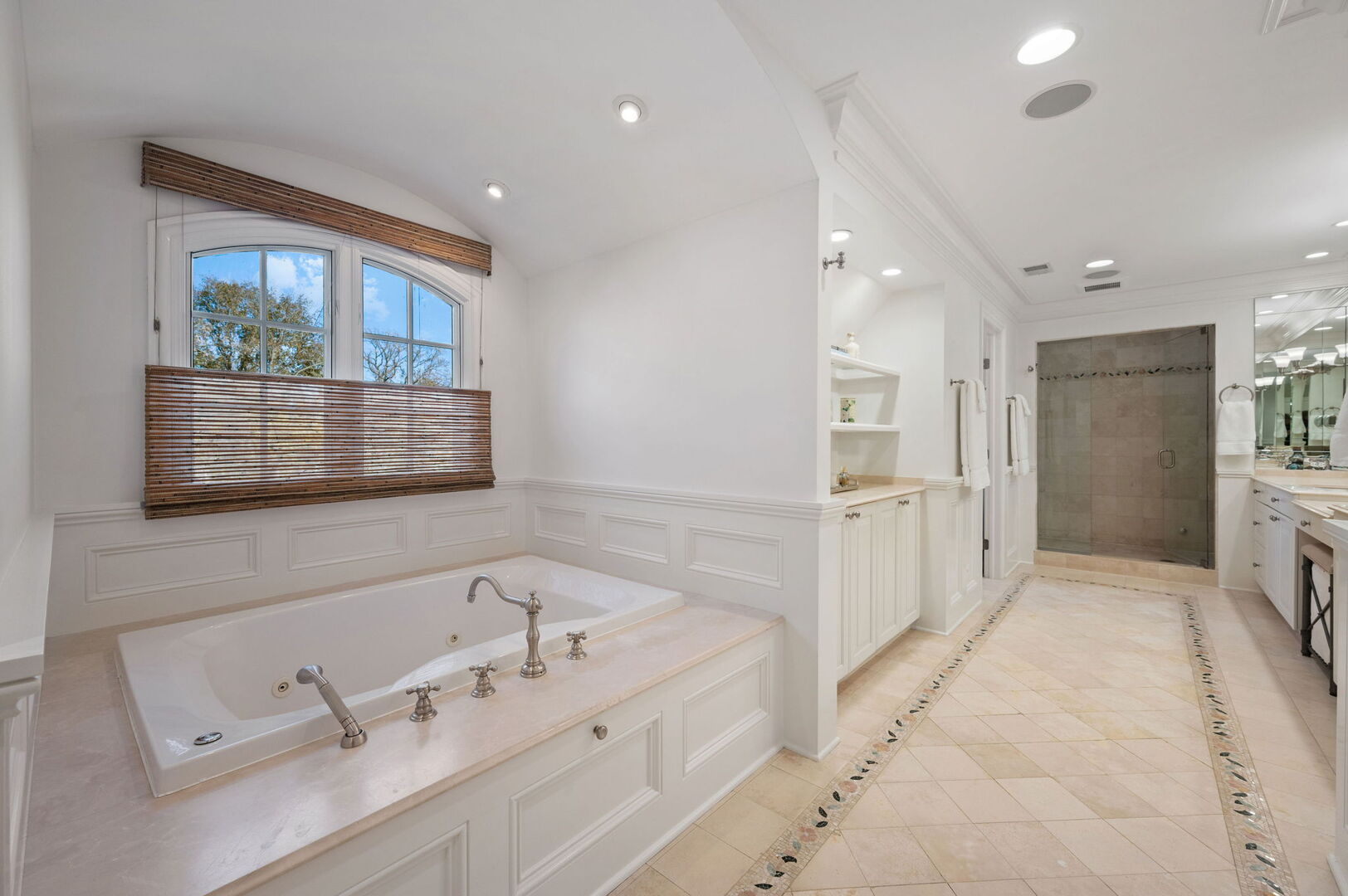 677 Greenleaf Avenue