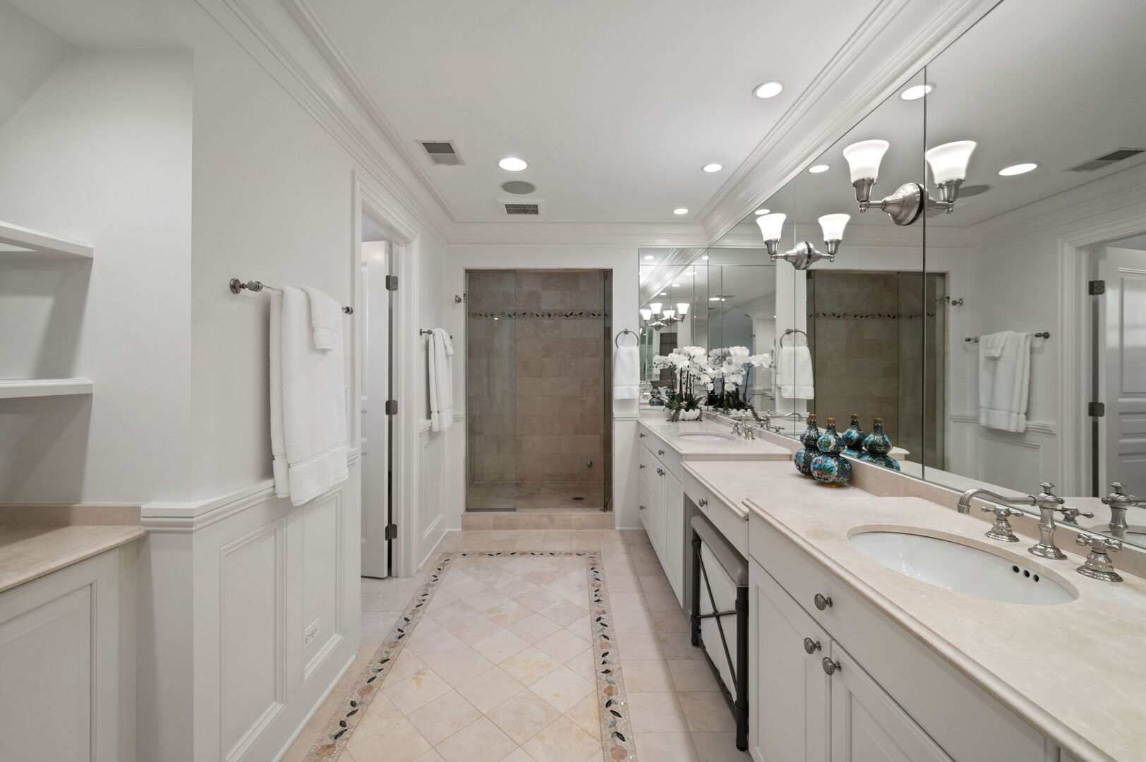 677 Greenleaf Avenue