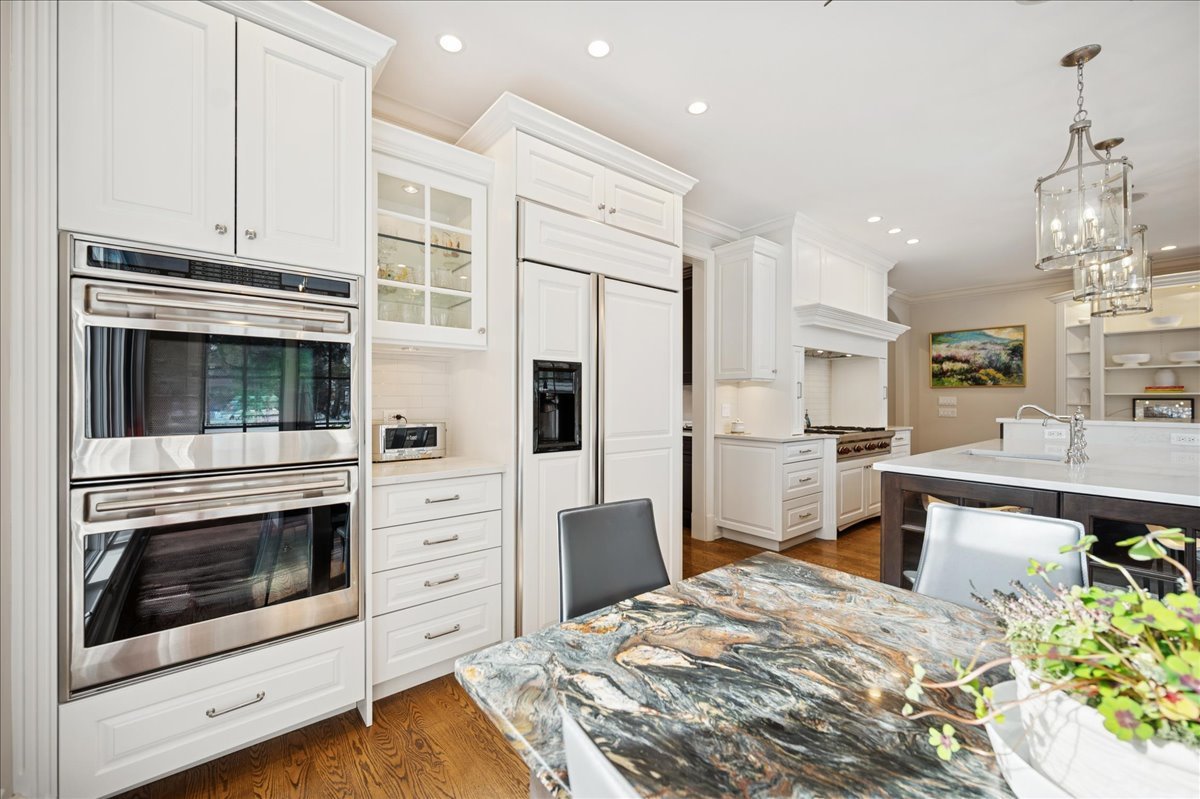 985 Pine Tree Lane