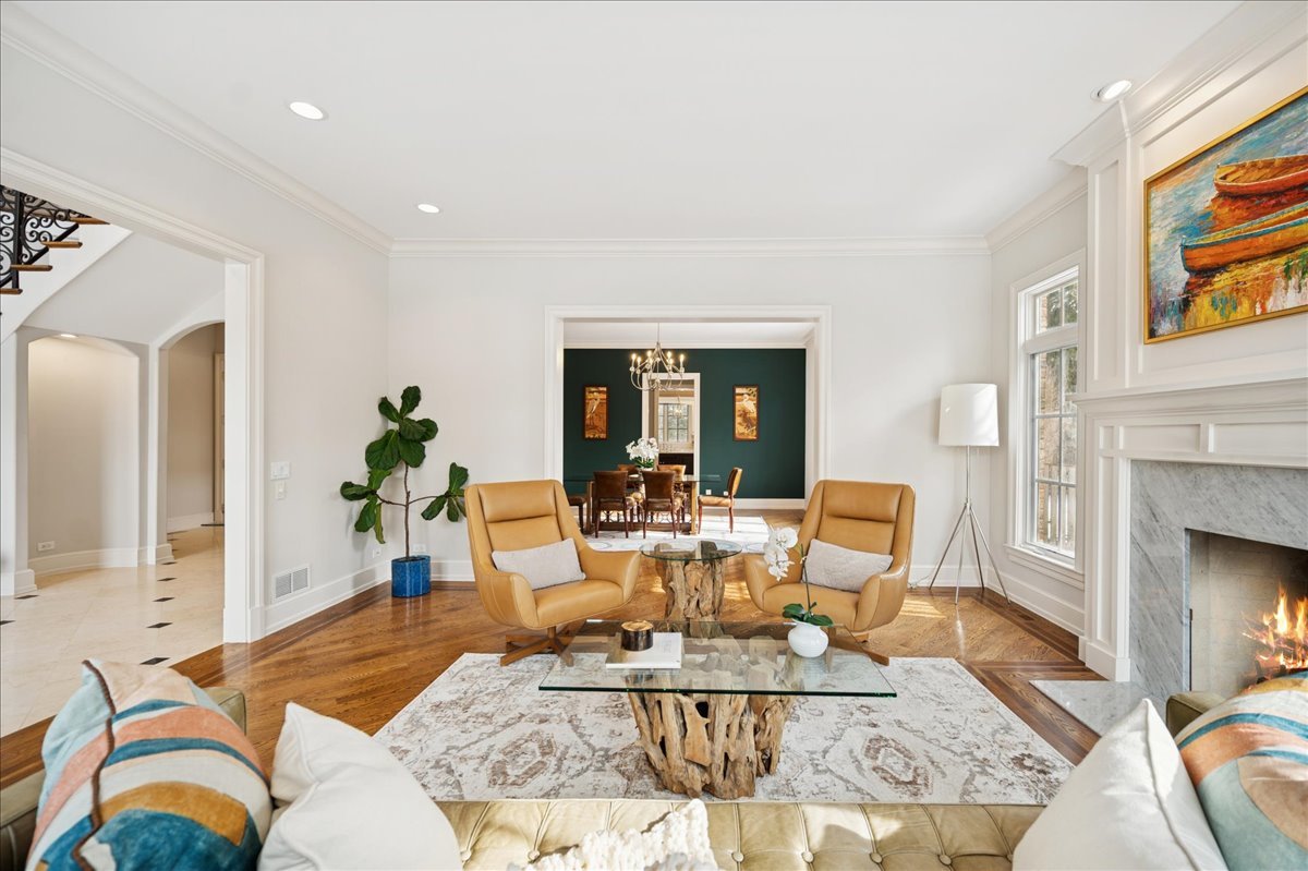 985 Pine Tree Lane