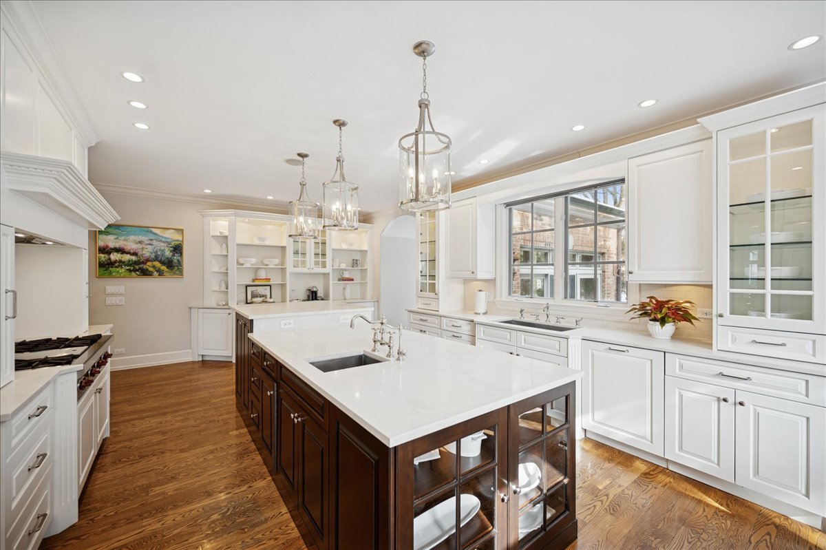 985 Pine Tree Lane
