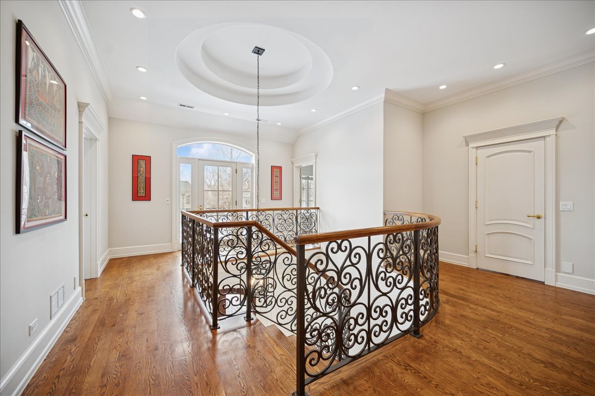 985 Pine Tree Lane