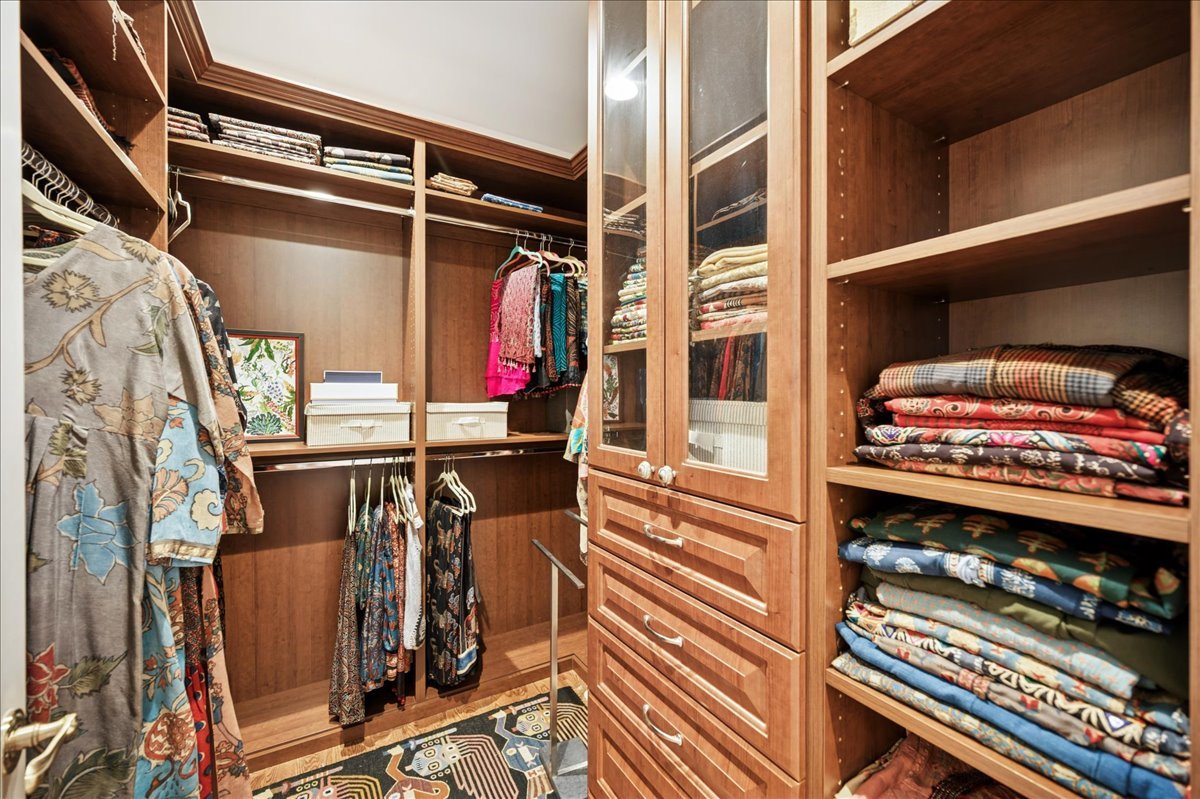 985 Pine Tree Lane