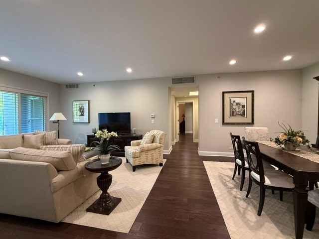 800 Deerfield Road Unit: 309