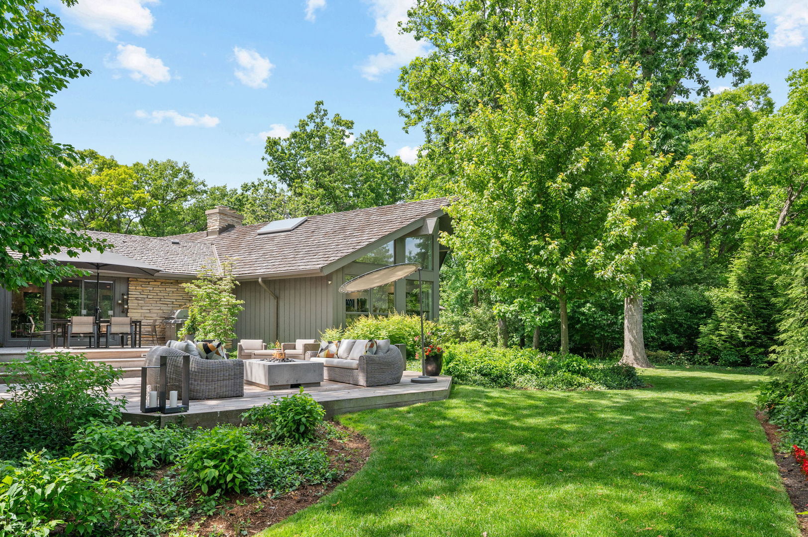 677 Driftwood Lane