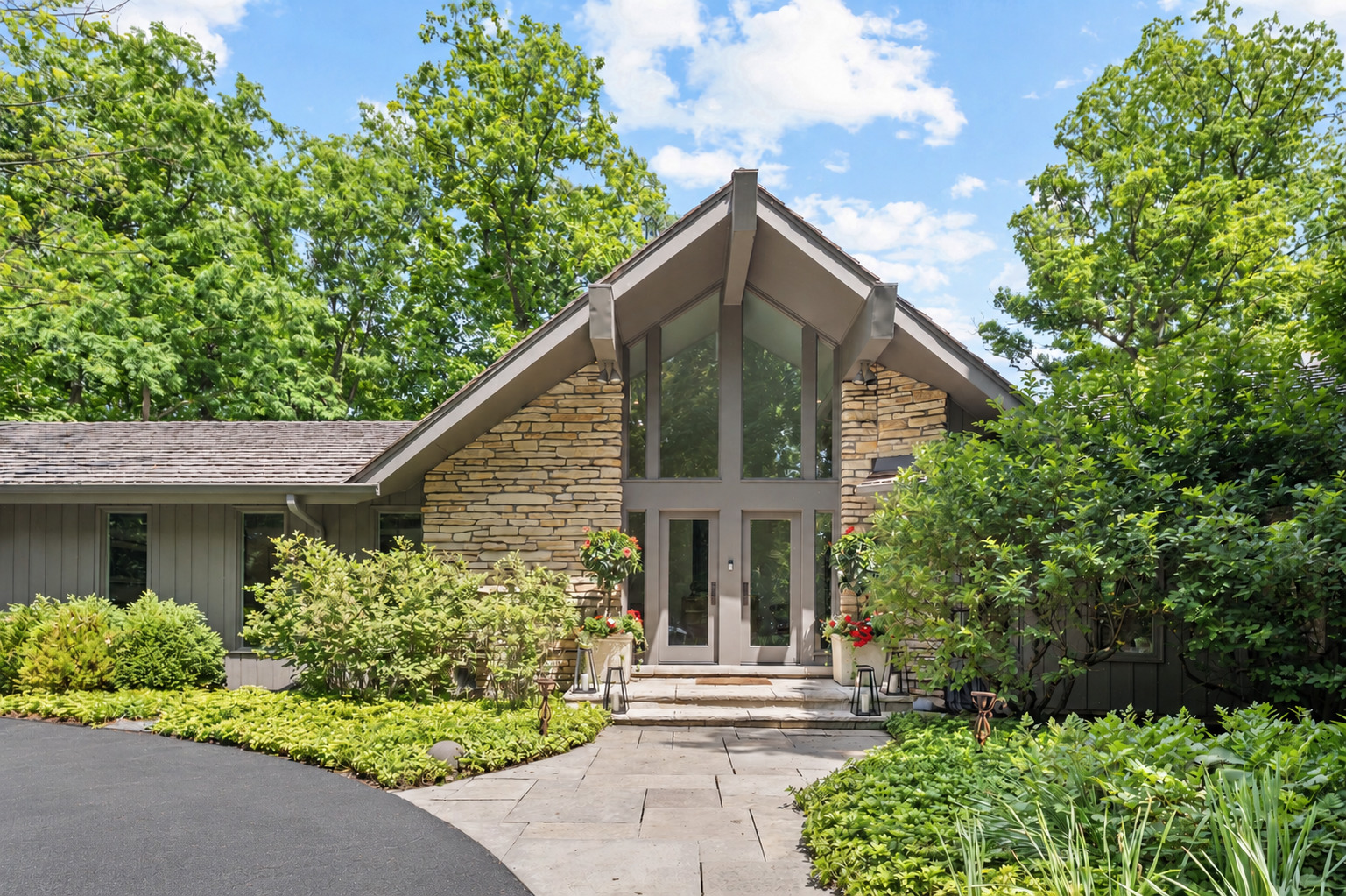 677 Driftwood Lane