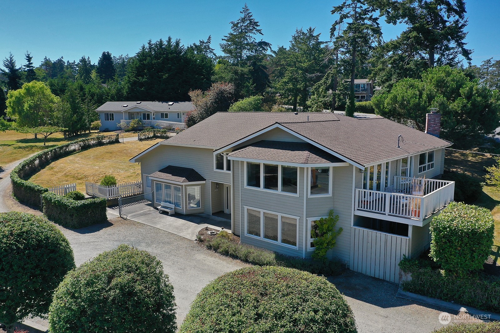 207 NW Coveland Street
