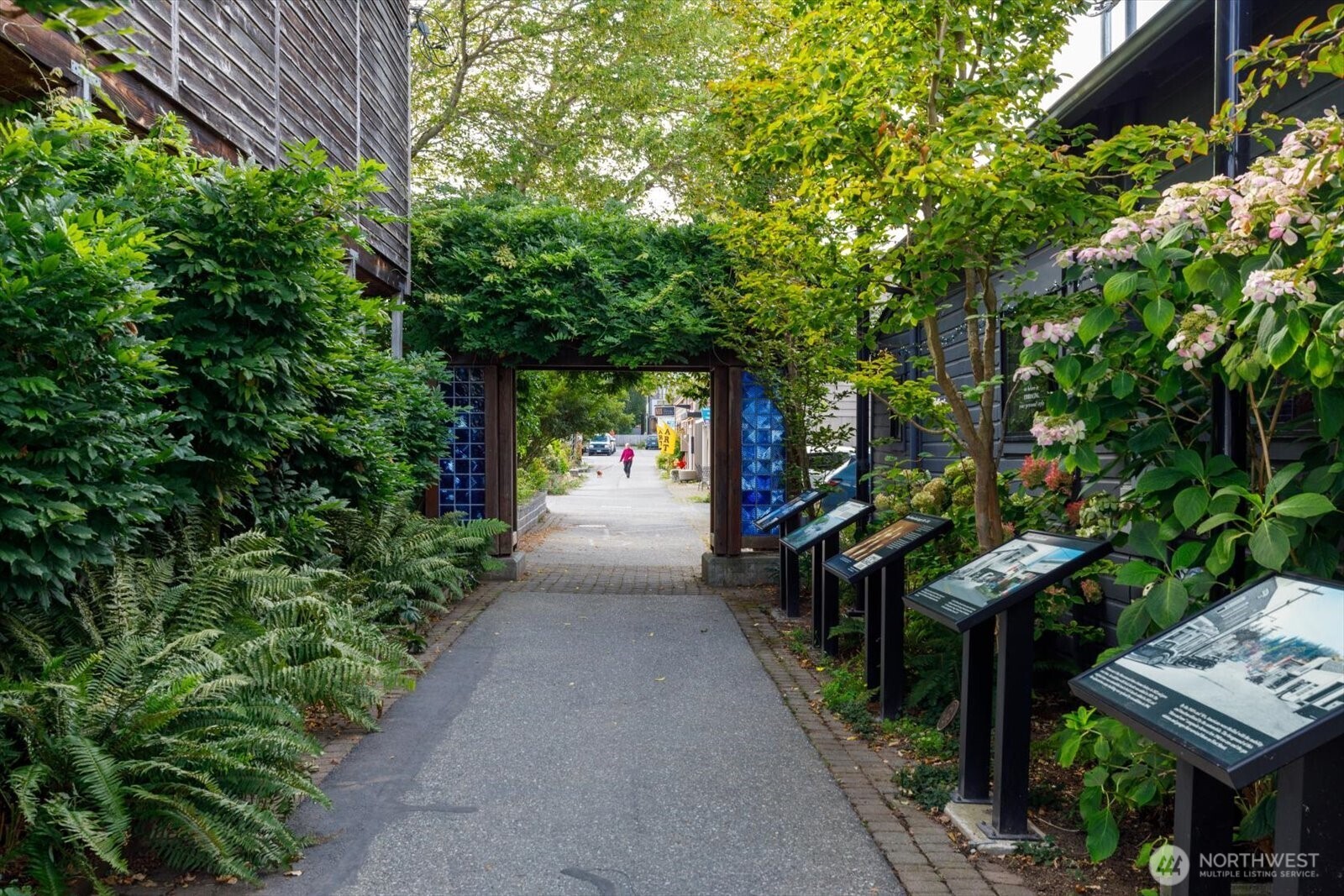 225 Anthes Avenue Unit: 102