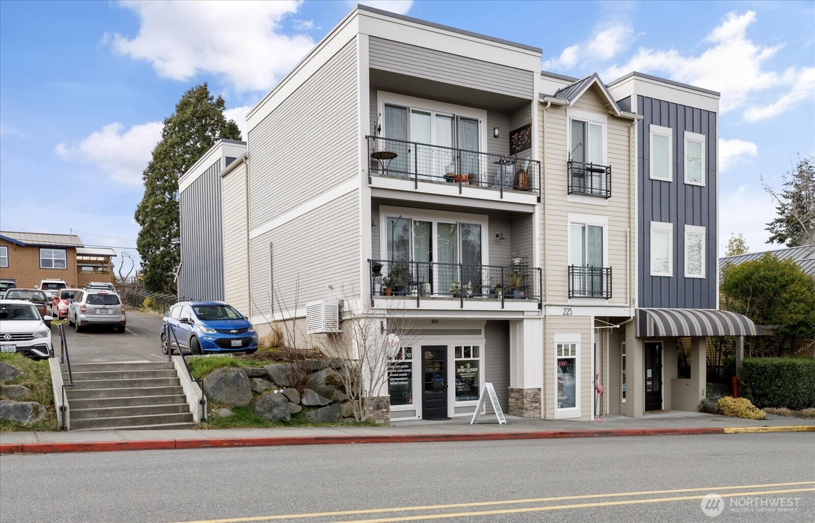 225 Anthes Avenue Unit: 102