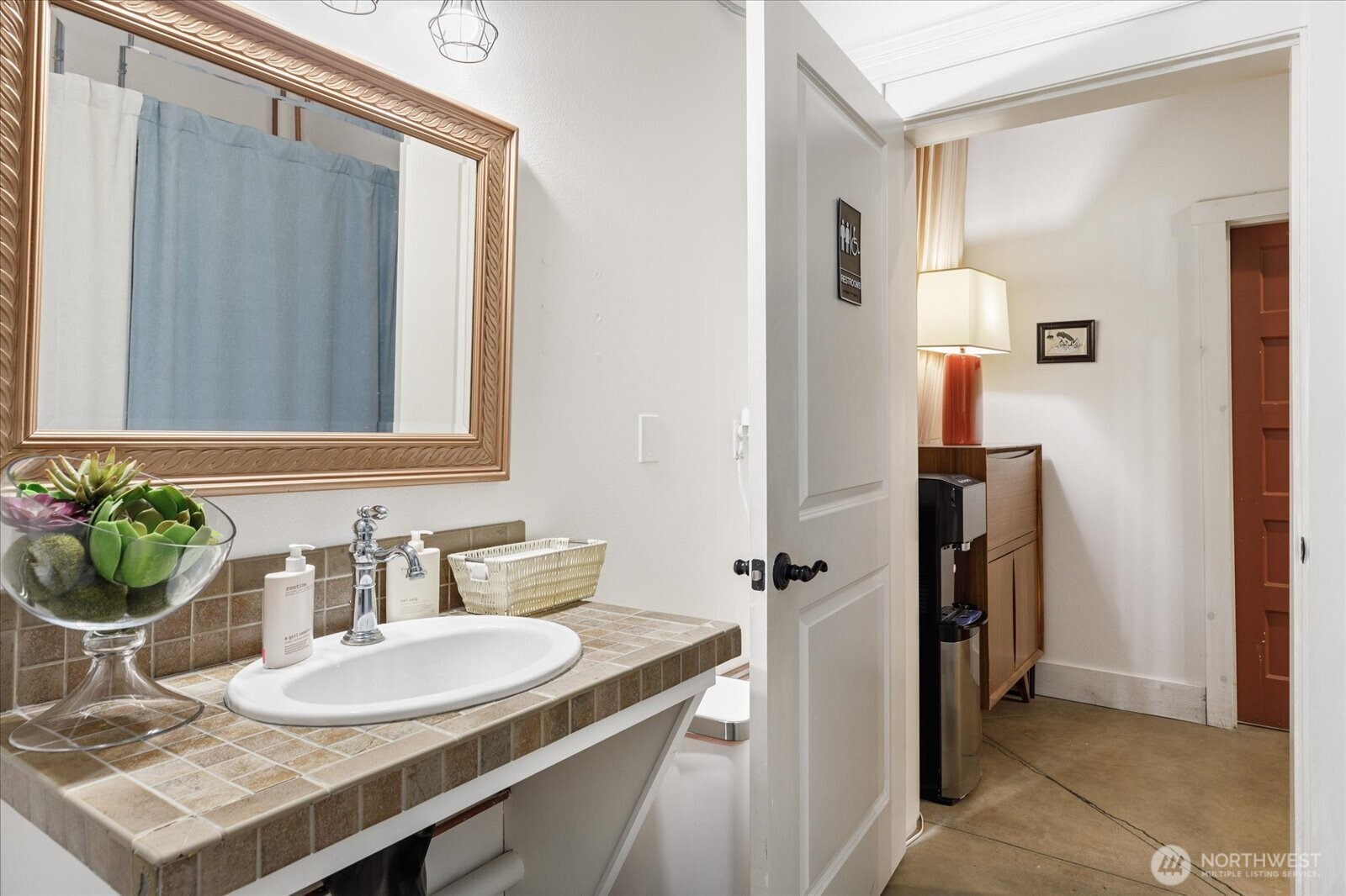 225 Anthes Avenue Unit: 102