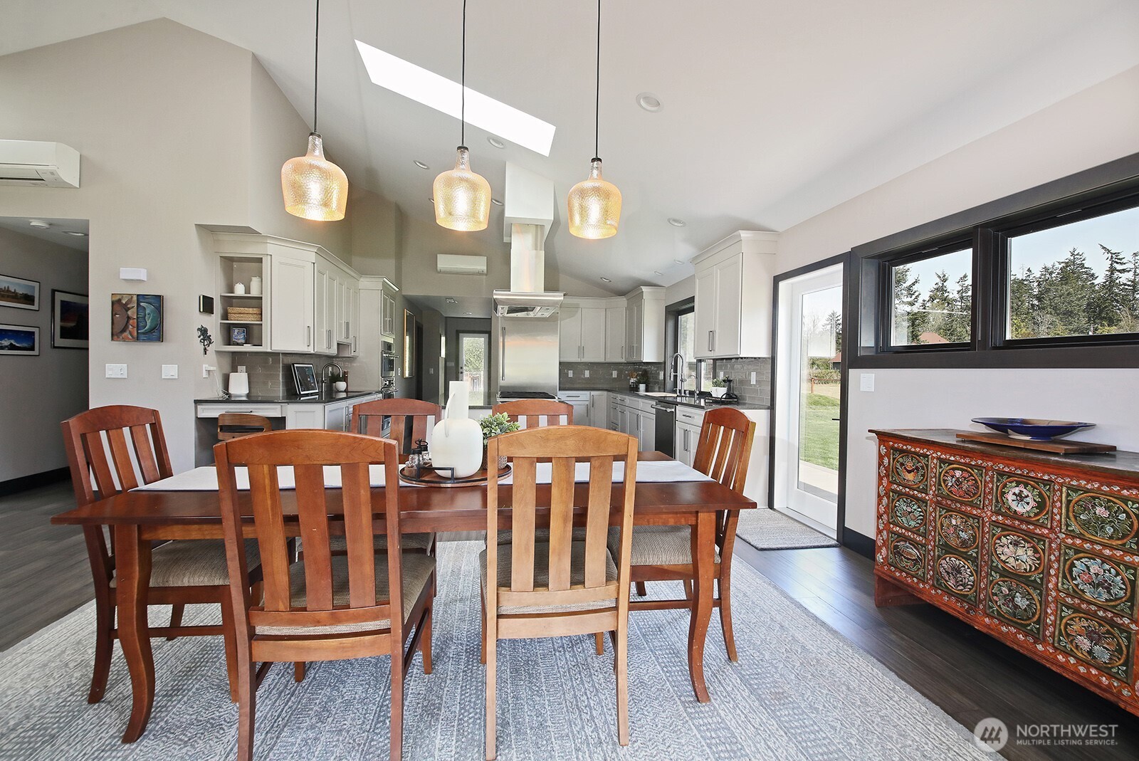 2015 Pinecrest Avenue