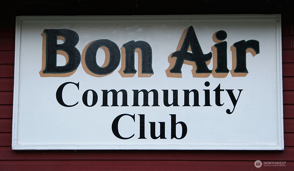 2015 Pinecrest Avenue