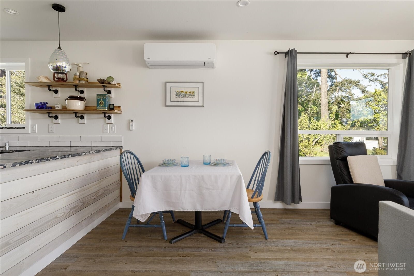 826 Farmington Drive