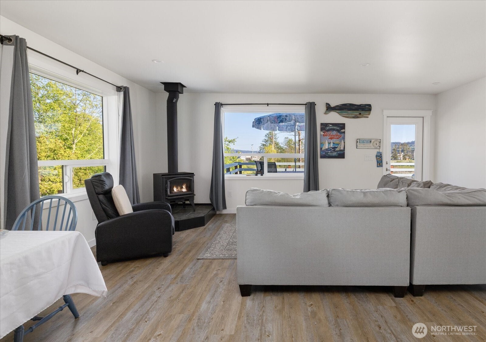 826 Farmington Drive