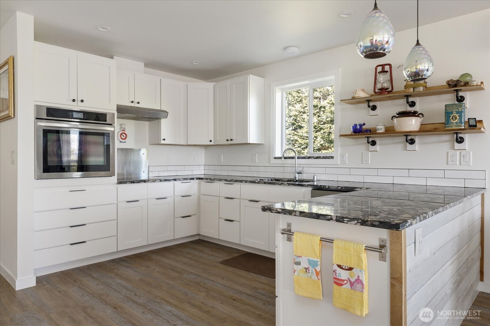 826 Farmington Drive