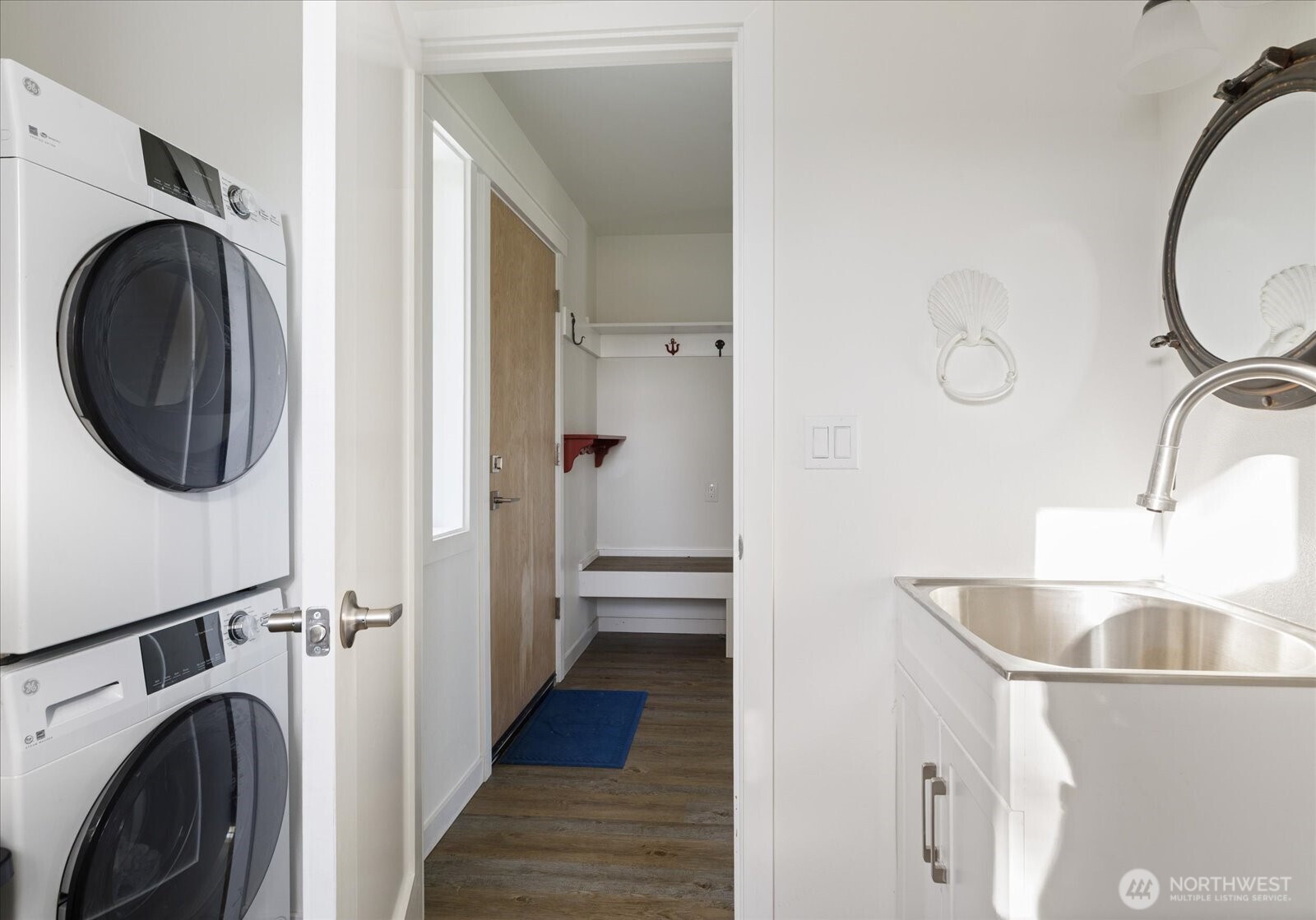 826 Farmington Drive