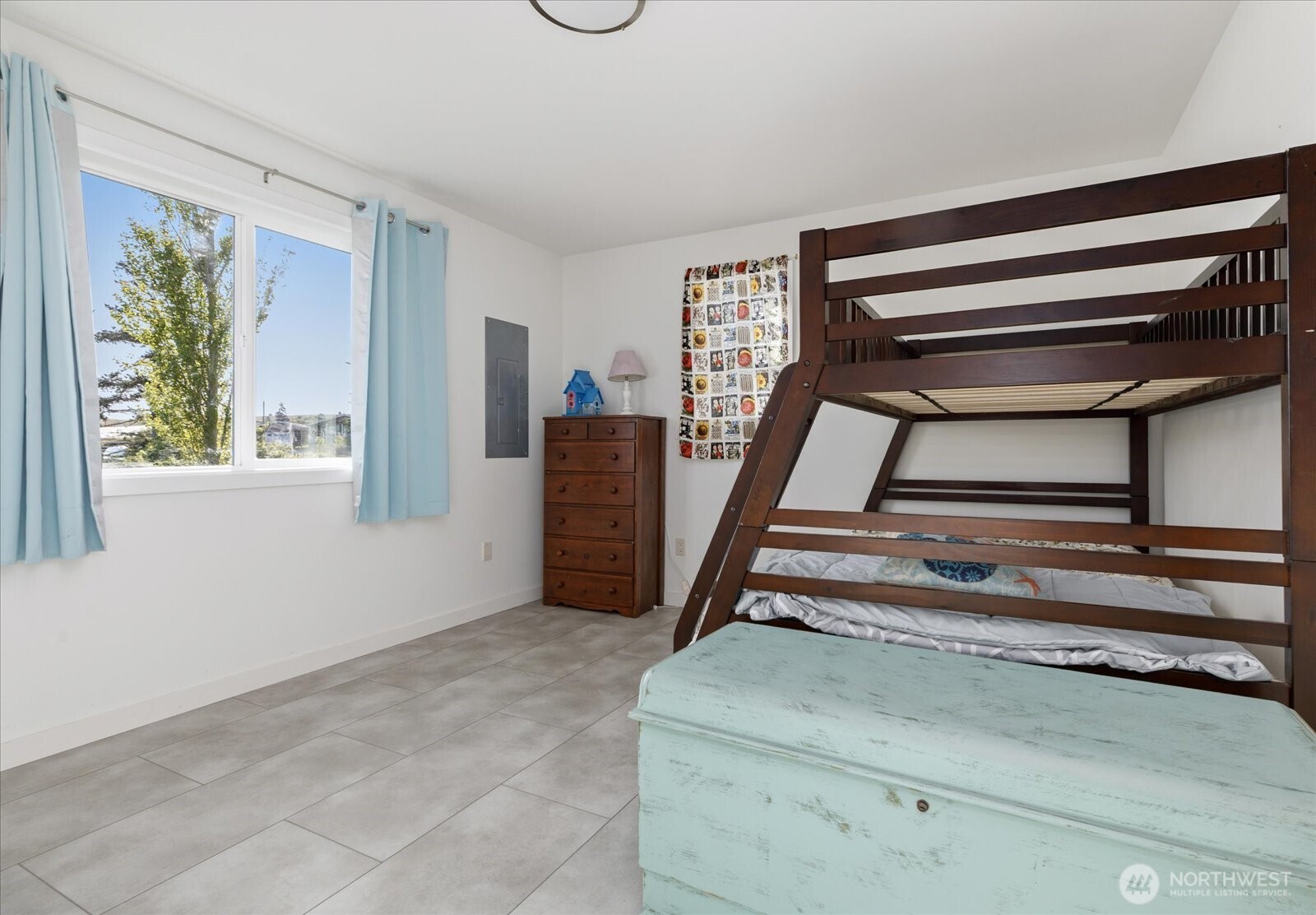 826 Farmington Drive