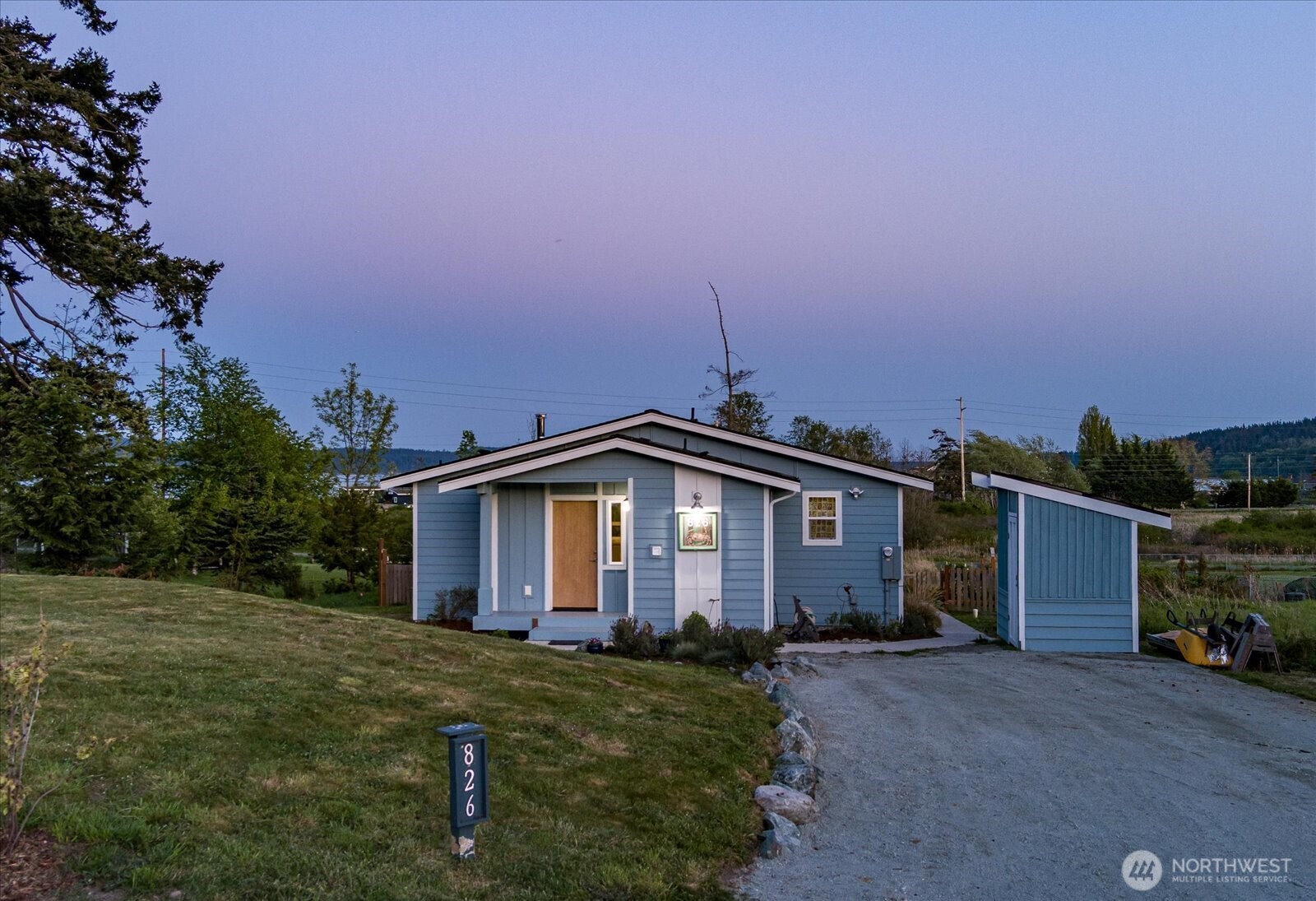 826 Farmington Drive