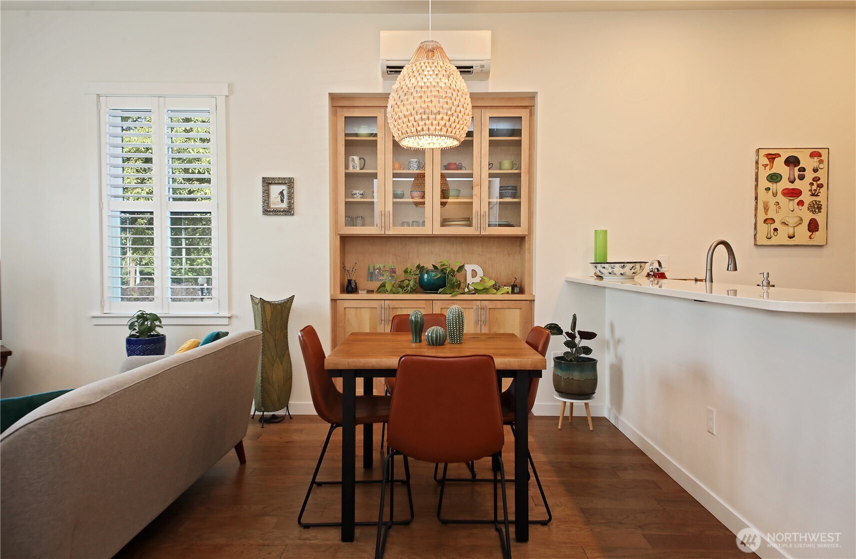 512 Cascade Avenue Unit: B