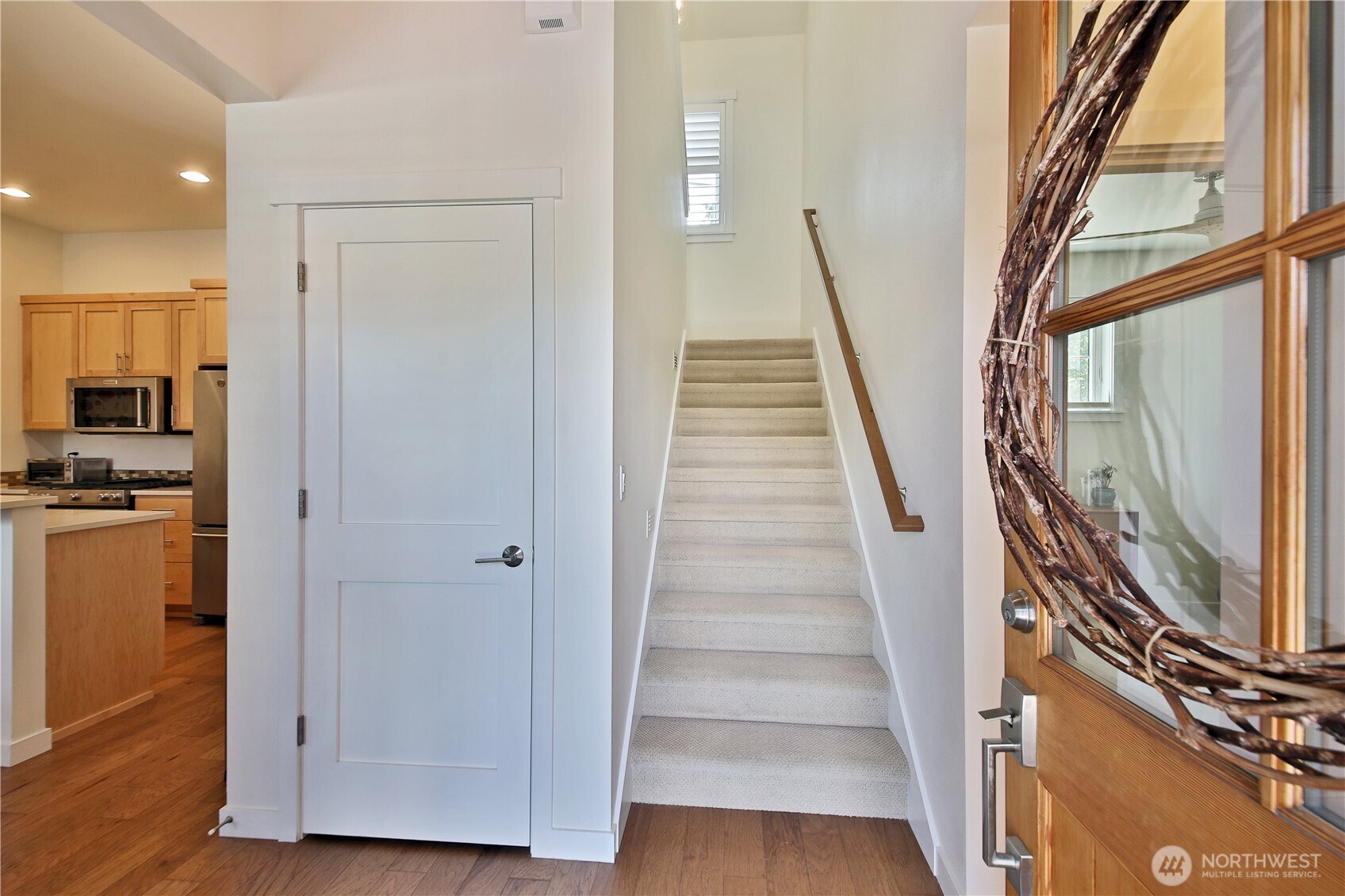 512 Cascade Avenue Unit: B