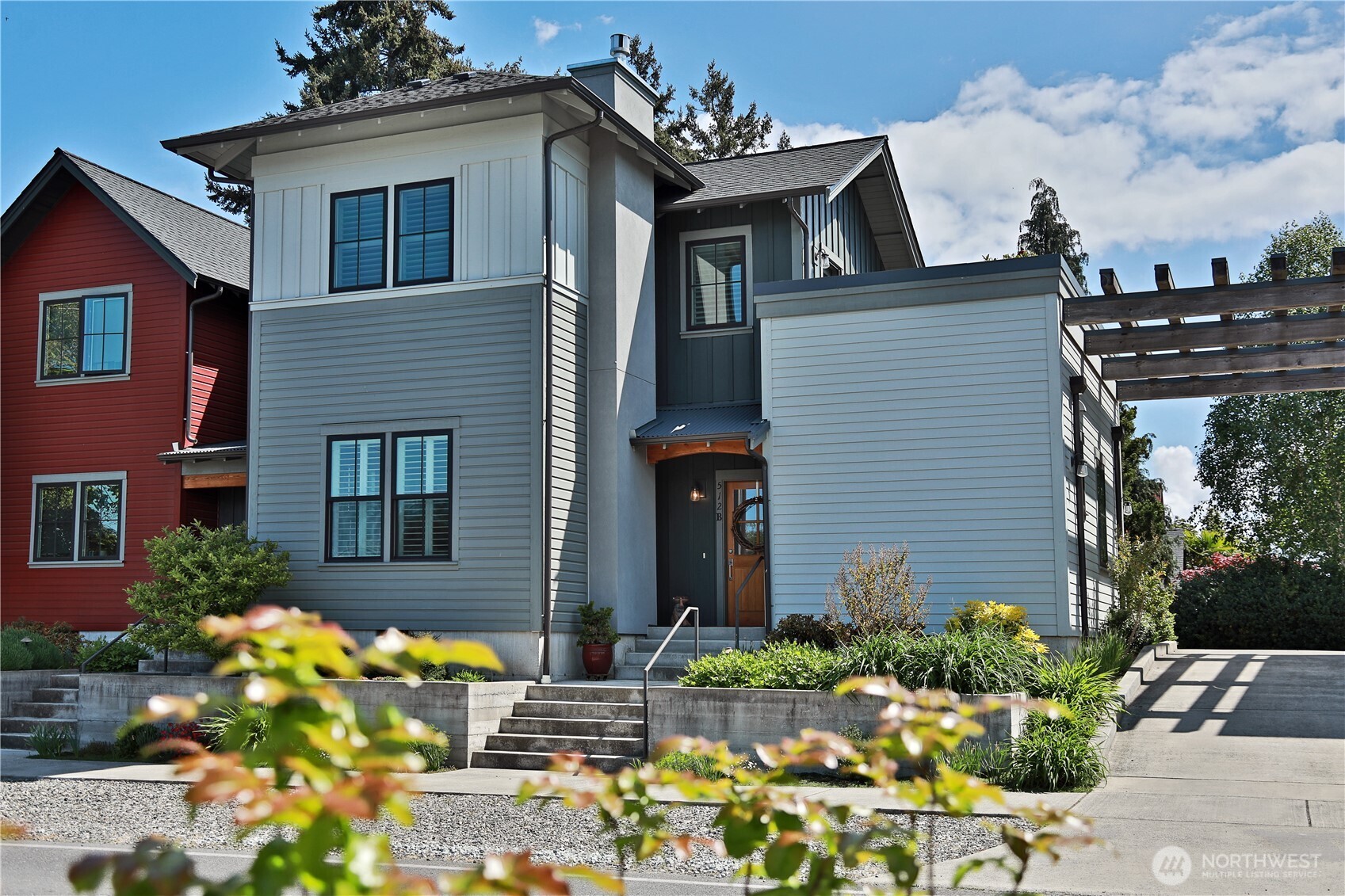 512 Cascade Avenue Unit: B