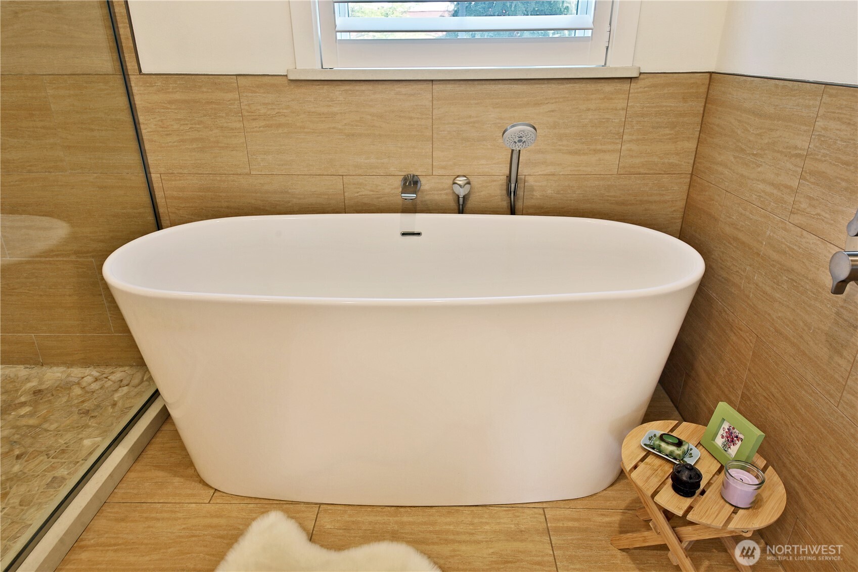 512 Cascade Avenue Unit: B