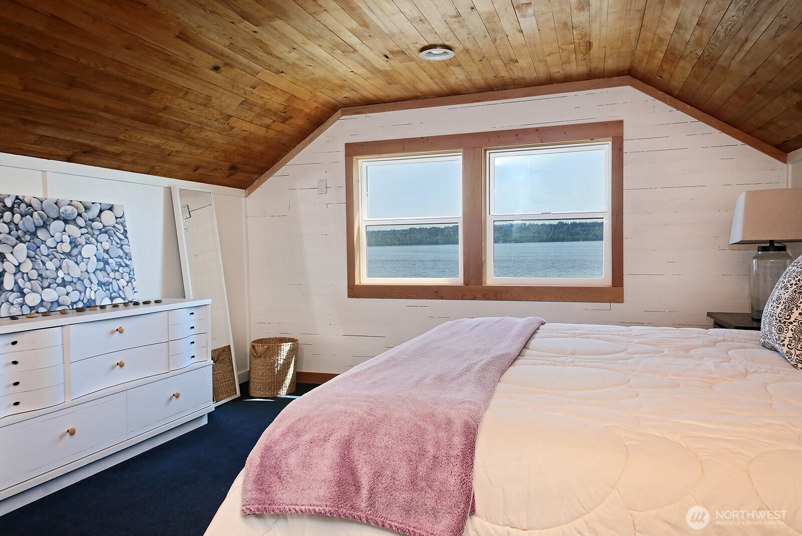 7960 Possession Beach Walk