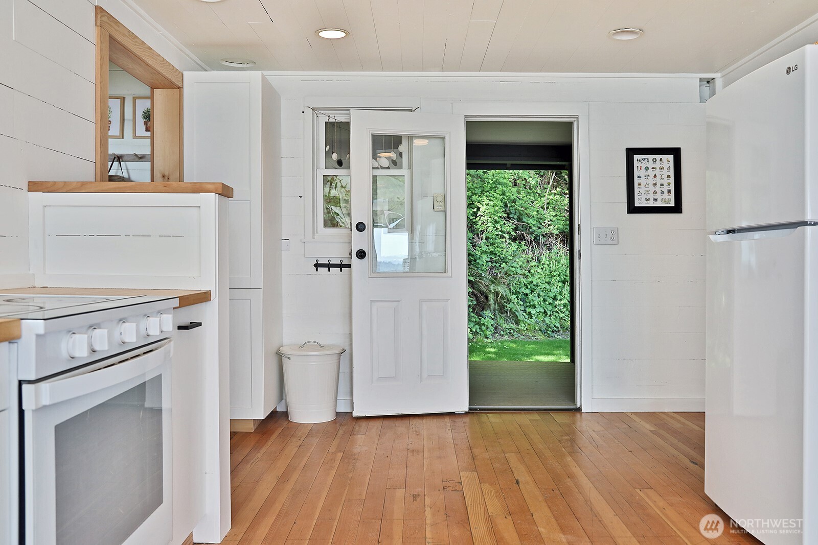 7960 Possession Beach Walk