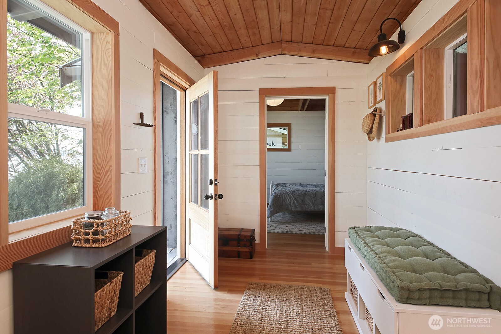 7960 Possession Beach Walk