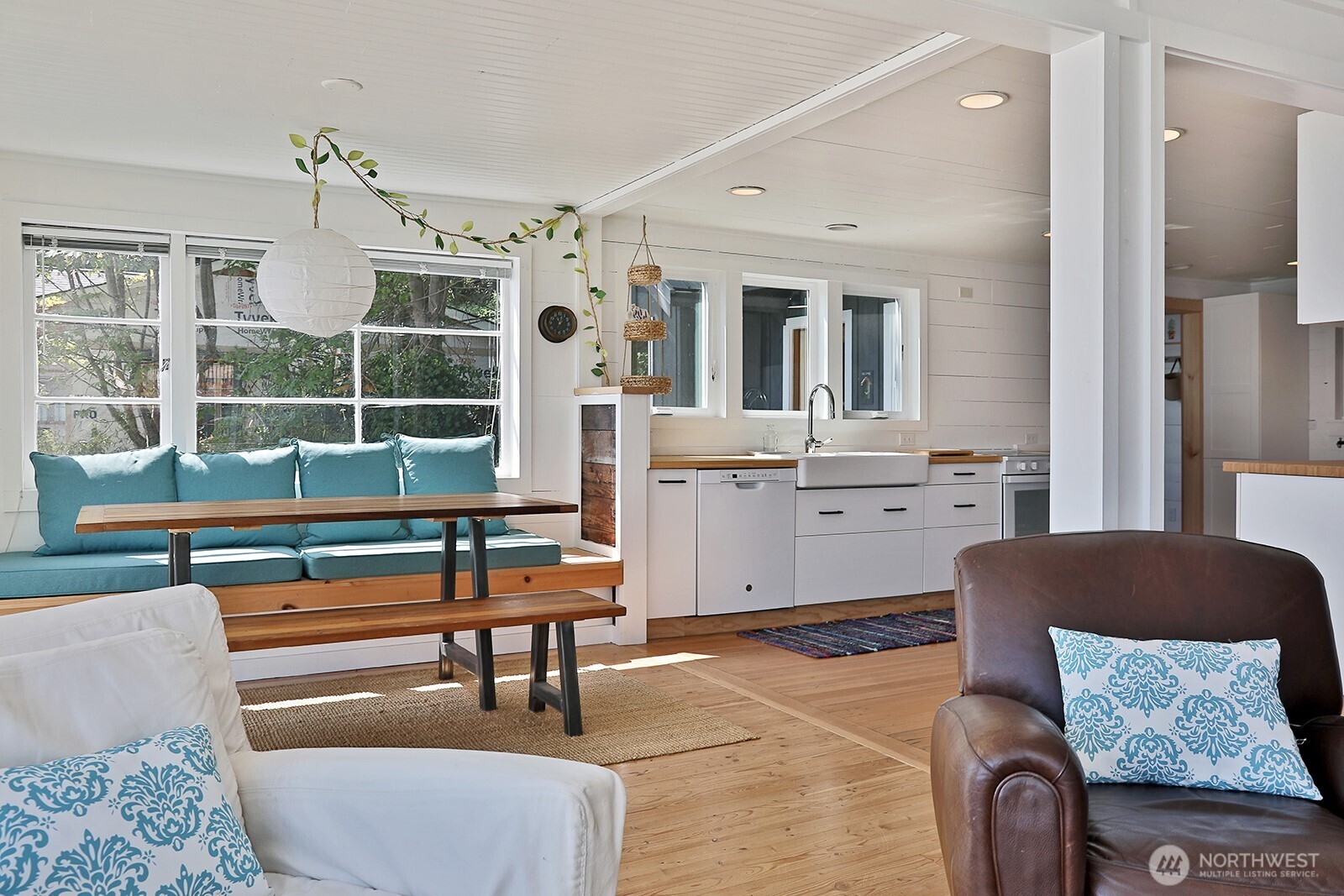 7960 Possession Beach Walk