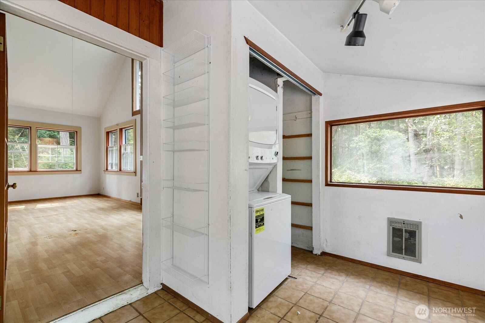 3221 Brooks Hill Road