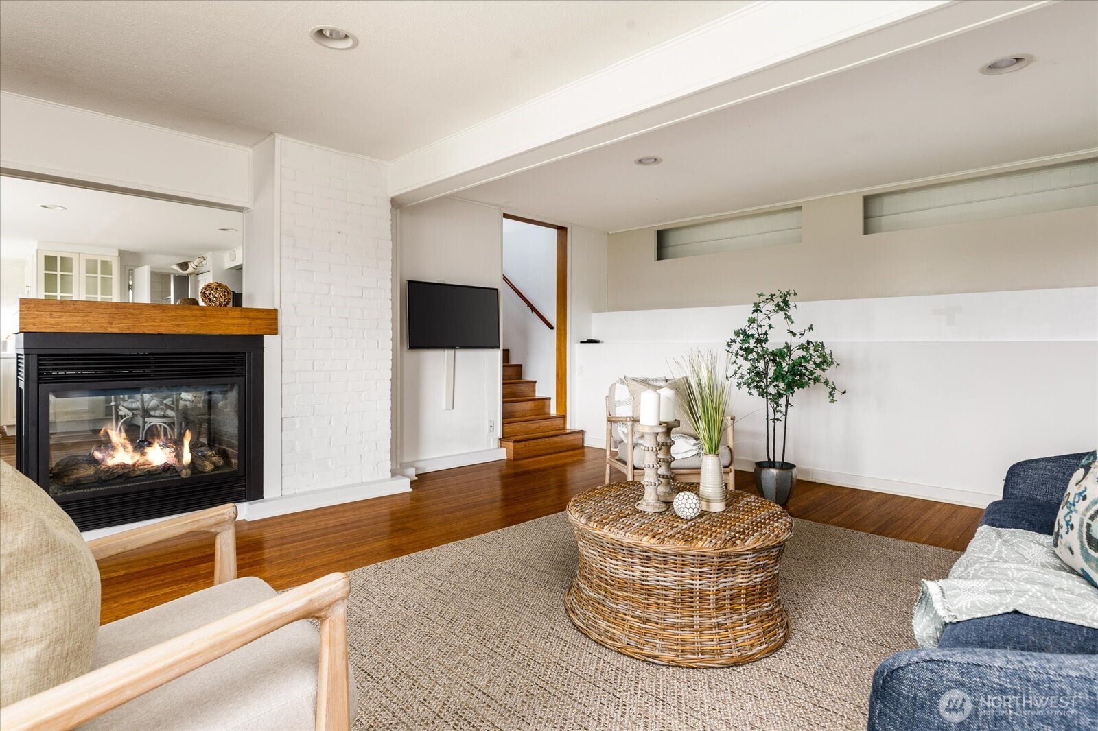 3661 Shorewood Avenue