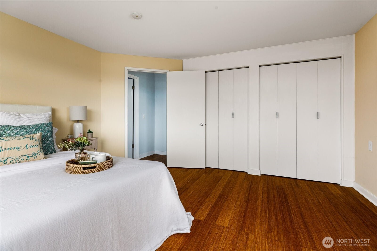 3661 Shorewood Avenue