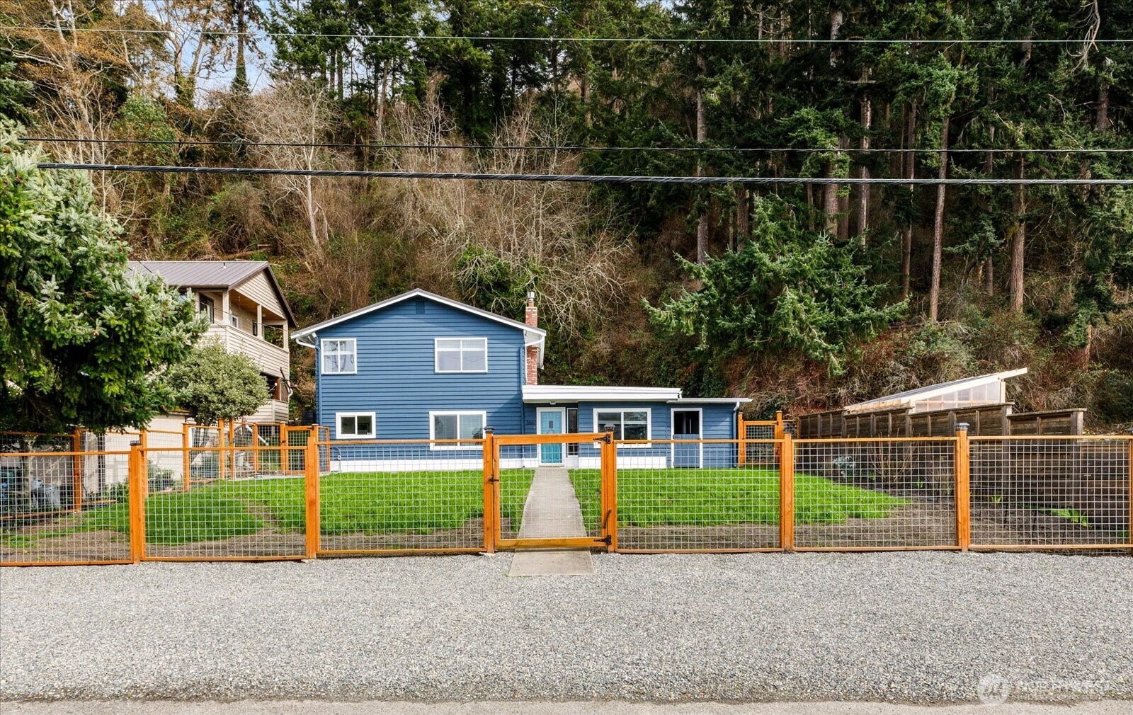 3661 Shorewood Avenue