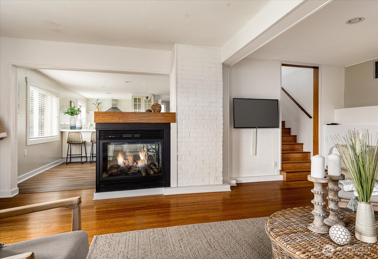 3661 Shorewood Avenue