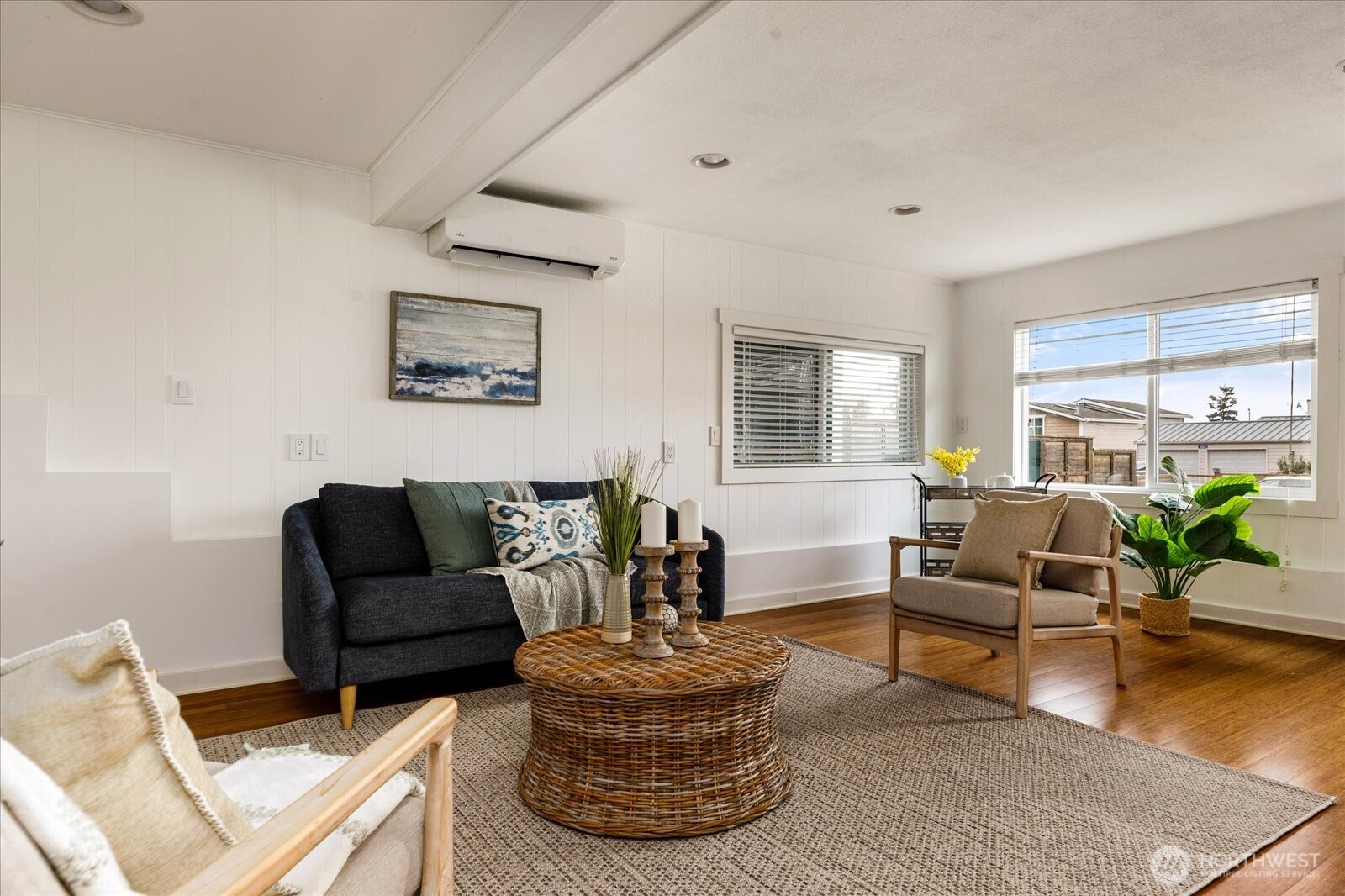 3661 Shorewood Avenue