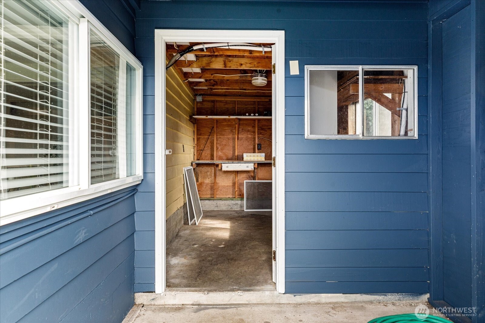 3661 Shorewood Avenue