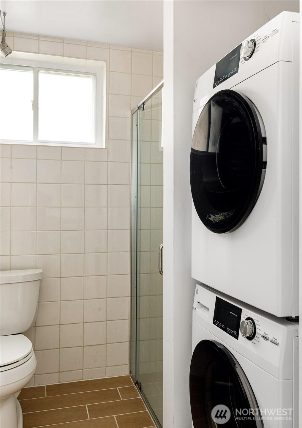 3661 Shorewood Avenue