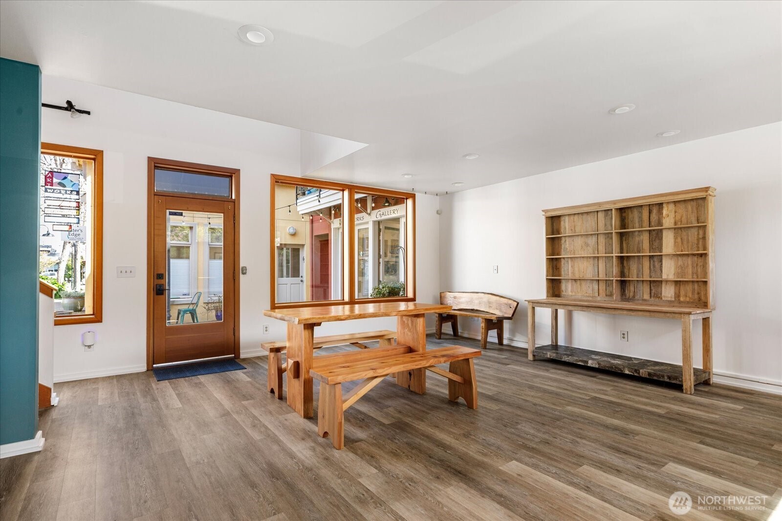 221 2nd Street Unit: 8