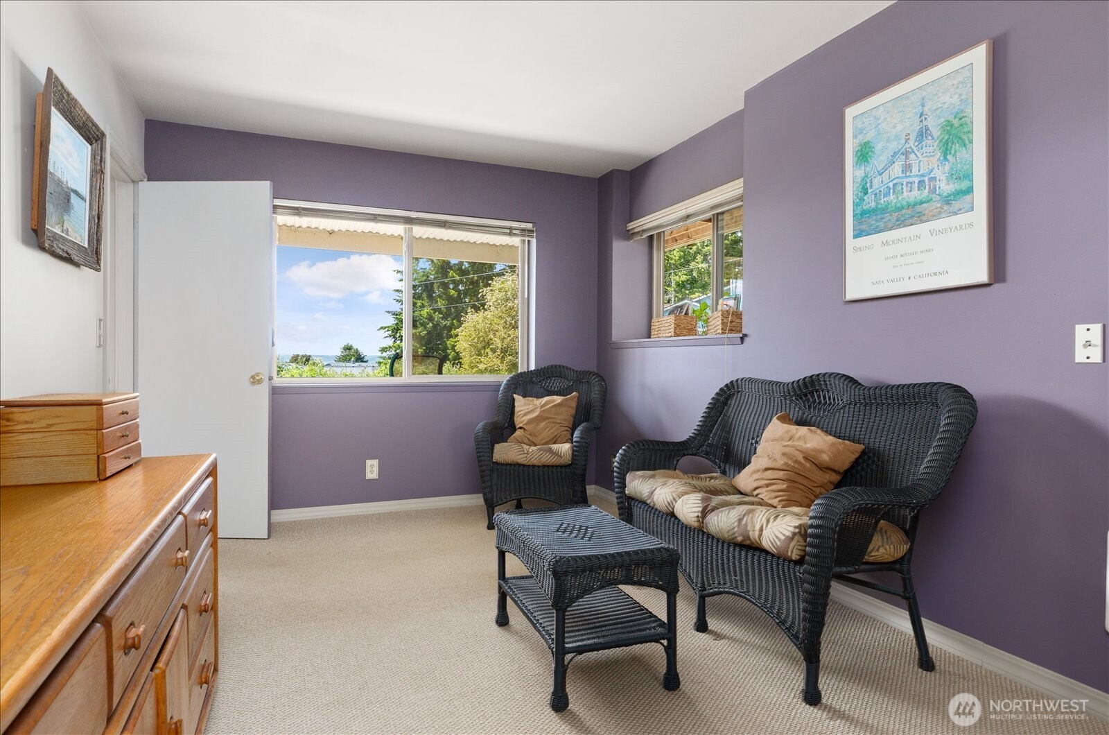 568 Dolphin Drive