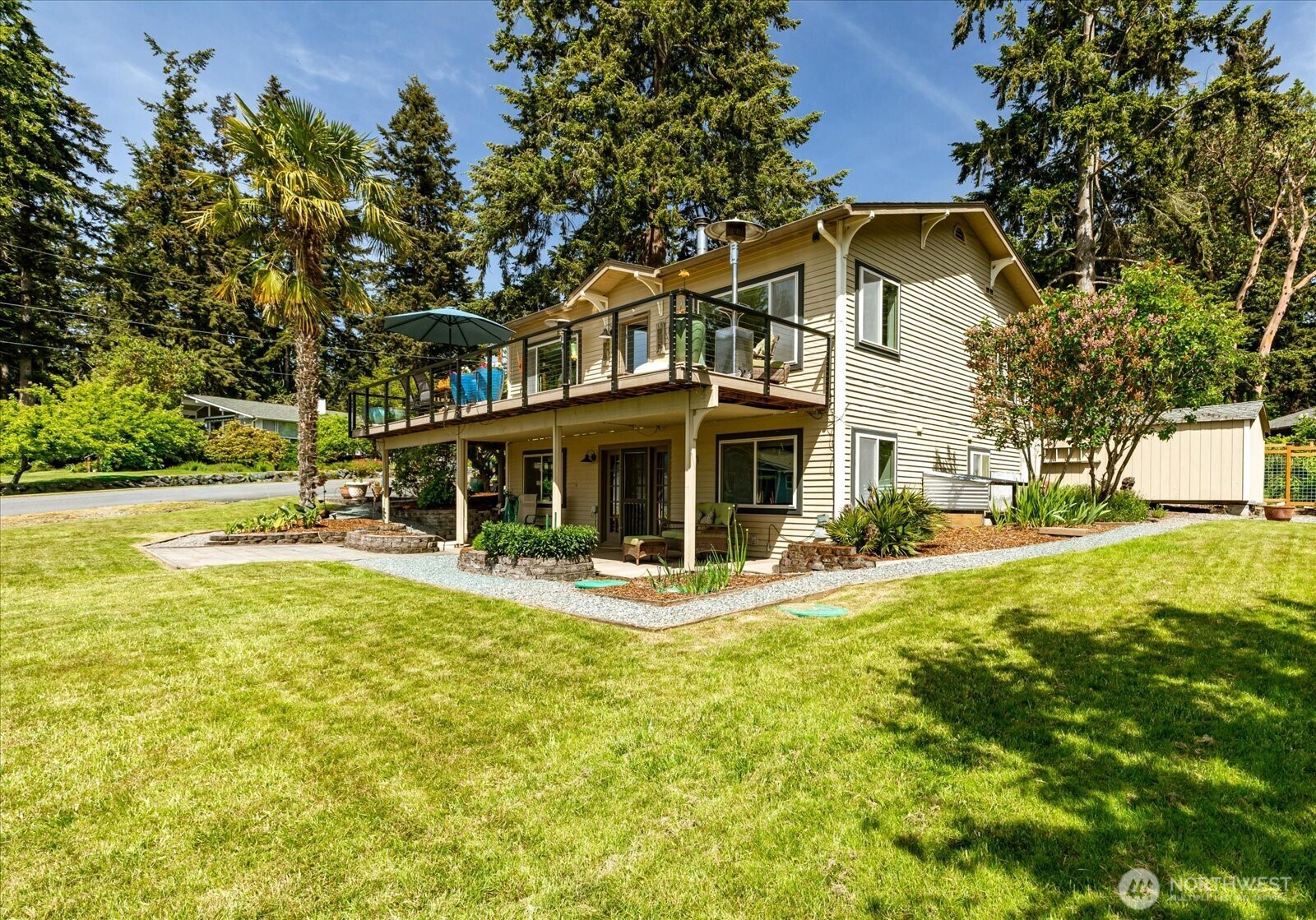 568 Dolphin Drive