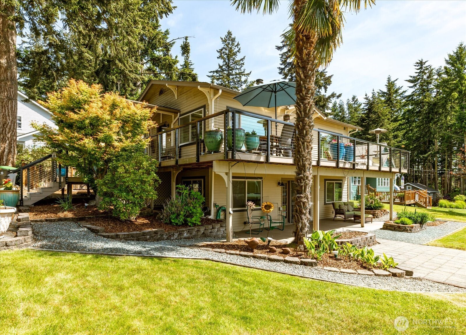 568 Dolphin Drive