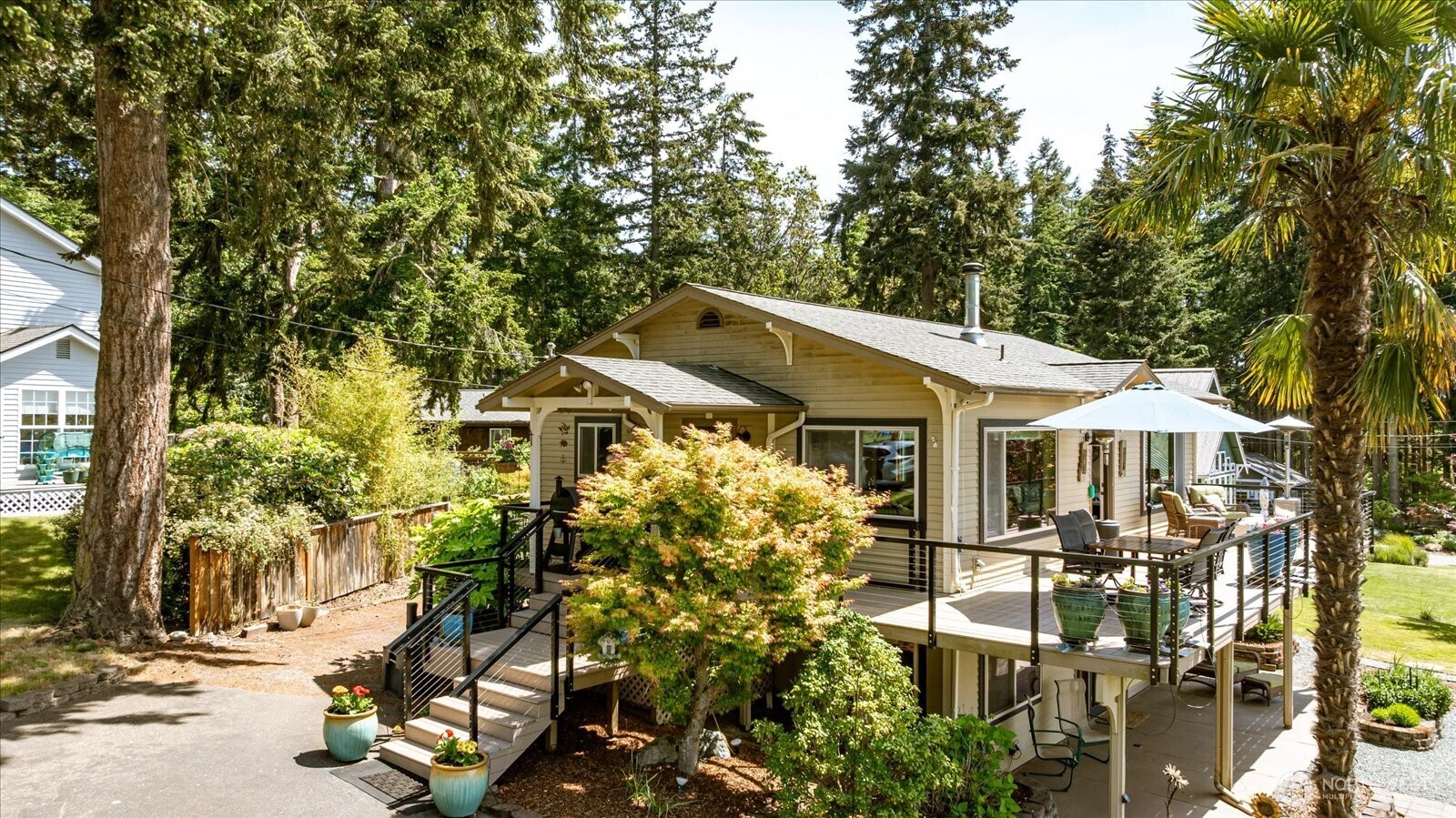 568 Dolphin Drive