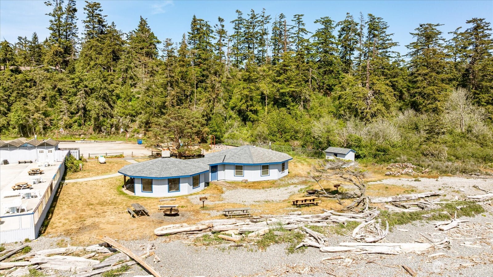 1240 Admirals Drive