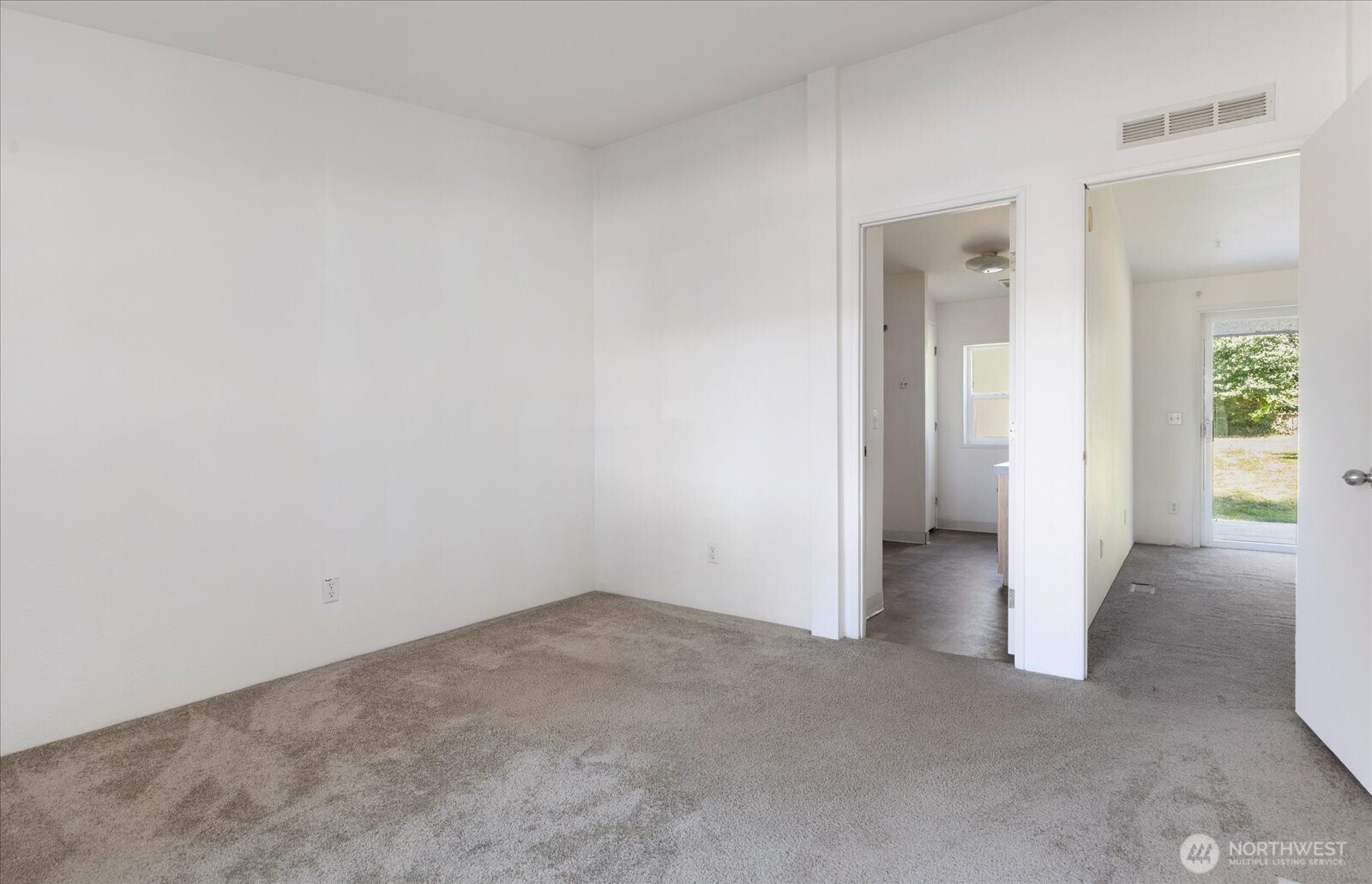 5559 Vesel Court