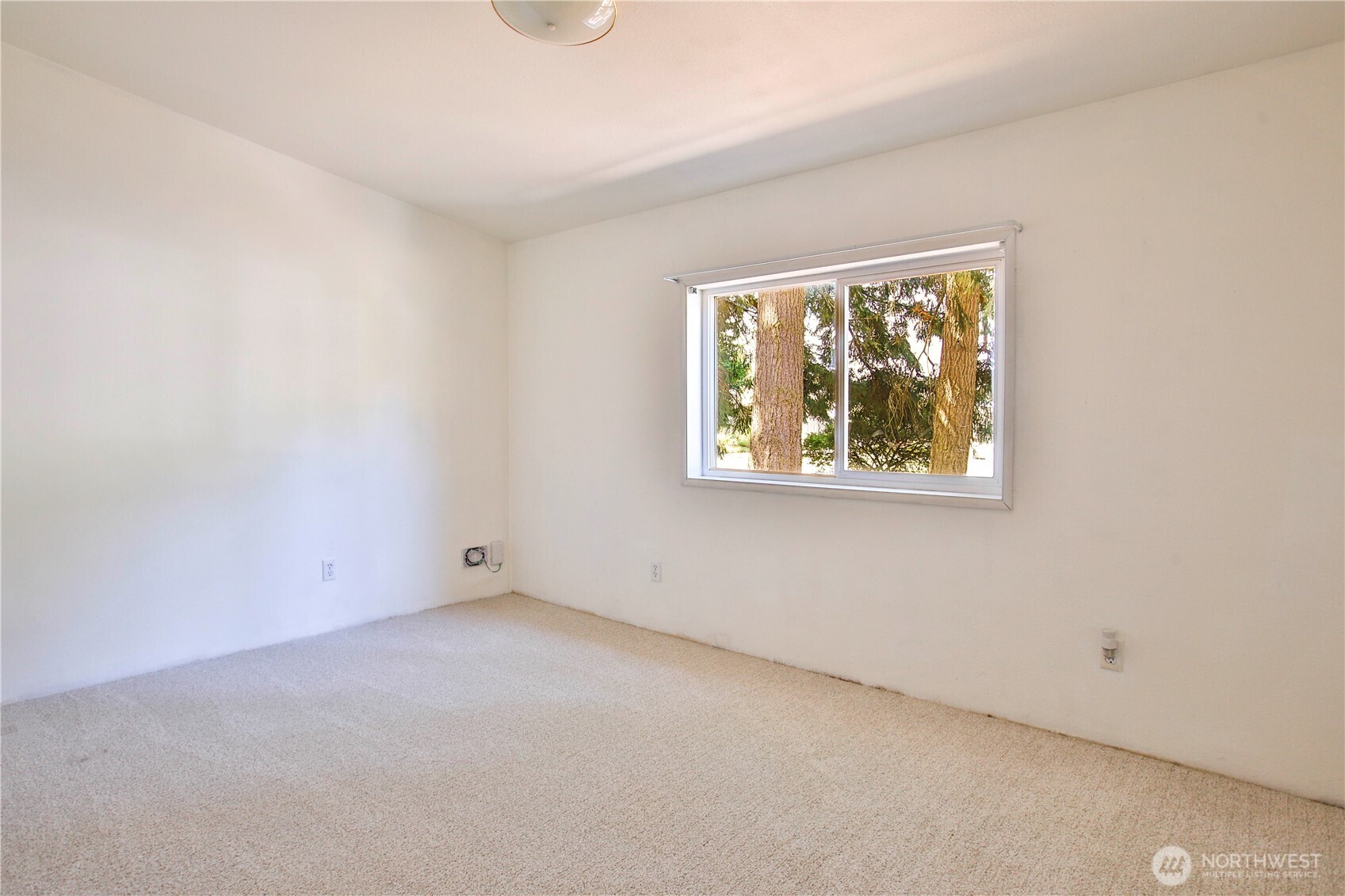 5559 Vesel Court