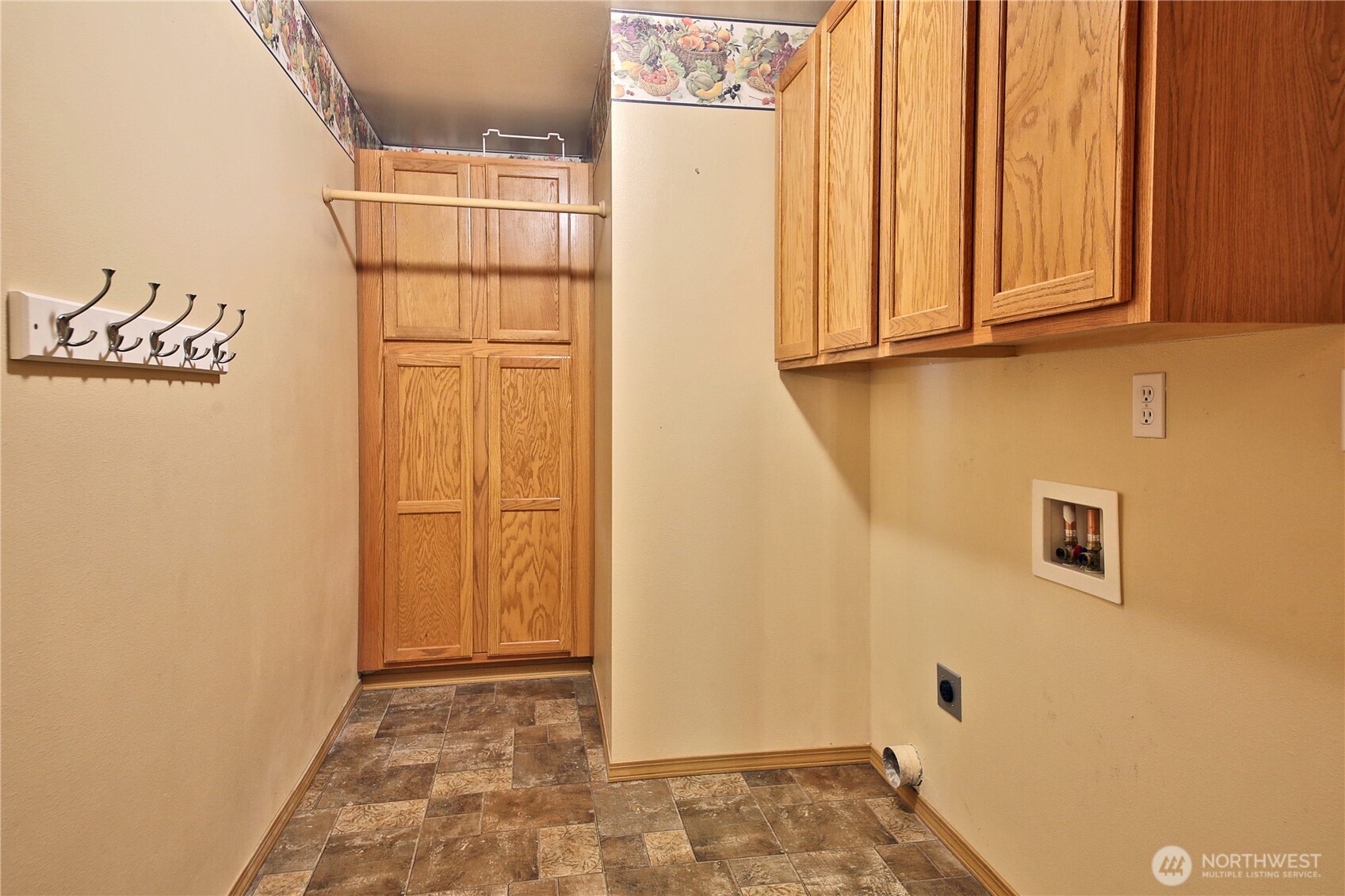 2591 Hillis Drive